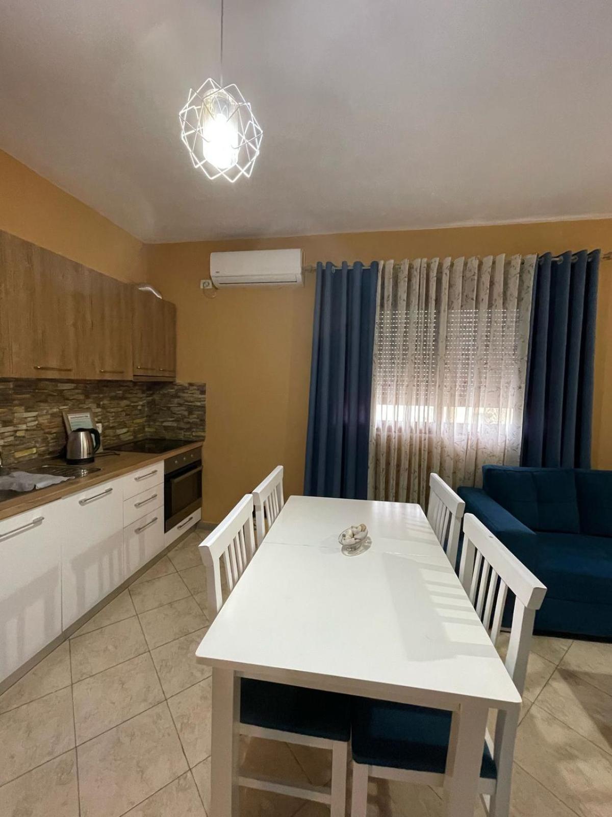 Guest House Tian & Hojz Durrës Quarto foto